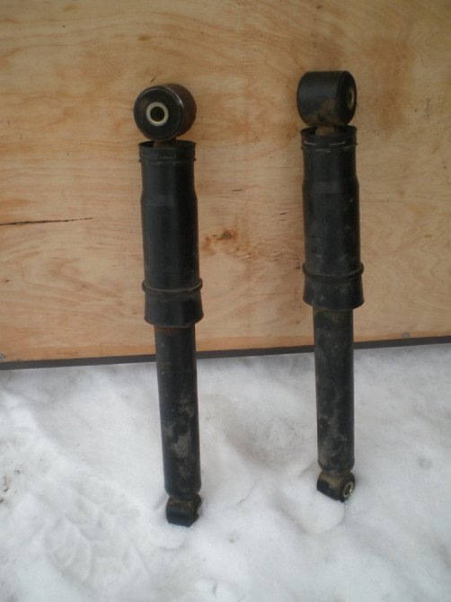 Амортизатор задній Opel Vivaro 2001-2013 Ковель - фото 1