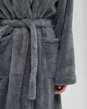 Теплий однотонний жіночий халат Nicoletta Queen — Велюрсофт 94118 M Київ