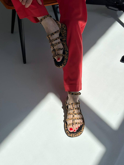 Olli Босоніжки жіночі леопардові літні замшеві OLLI Л-7/1-21113 з відкритим носком / Модні босо Коломыя - изображение 2