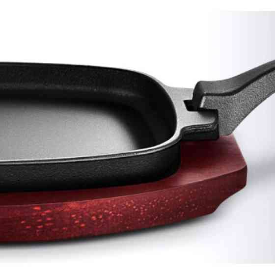 Чугунная сковорода со съемной ручкой и подставкой 33,5х21 см GRILLI 777201 Код: 012734 Ровно