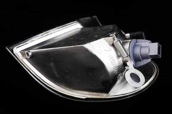 Поворотник 2114 на пружинке белый Auto light правый Винница