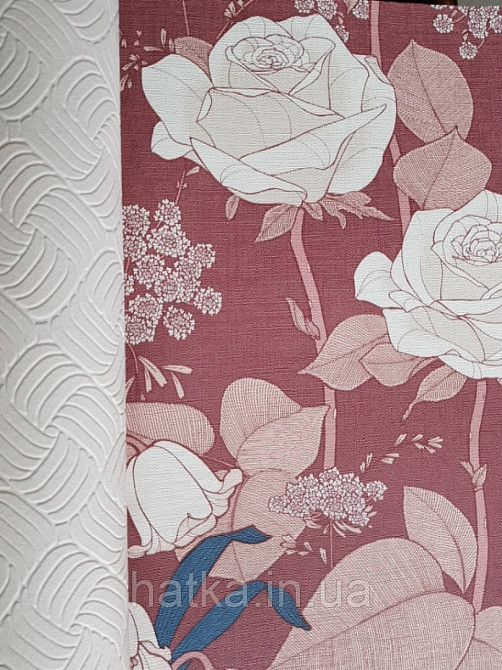 Шпалери вінілові Lutece Melody 51197010 квіти листя рожеві білі сині на бордовому тлі Київ - фото 2