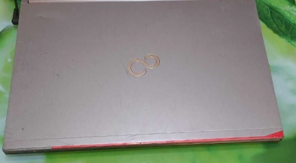 Ноутбук Японський: Fujitsu E756 (made in Japan) Київ - фото 3