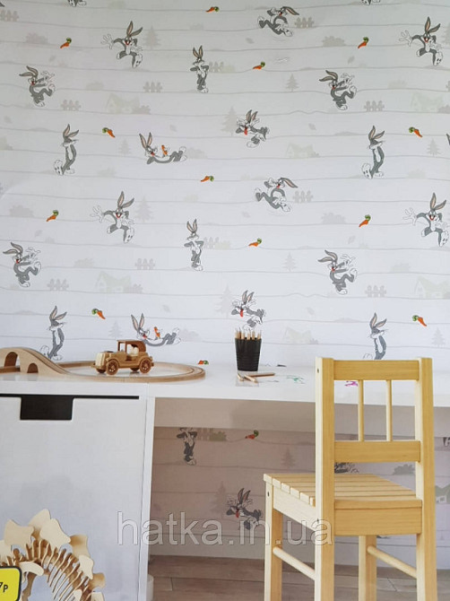 Обои виниловые на флизелине AdaWall Ada Kids метровые детские герои мультфильма Луни тюнз кролик Багз Банни Киев - изображение 1