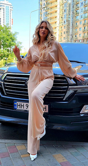 Привлекательный костюм плиссе (42) Киев - изображение 4