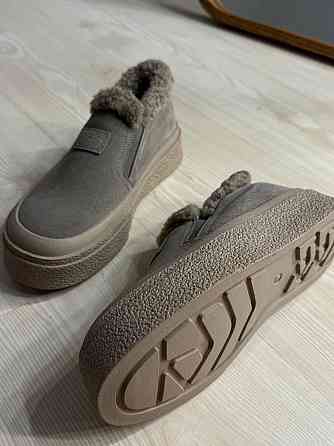 Ботинки женские Hengji 660-6 замшевые кеды на меху бежевые, 37, 23,5 см Киев