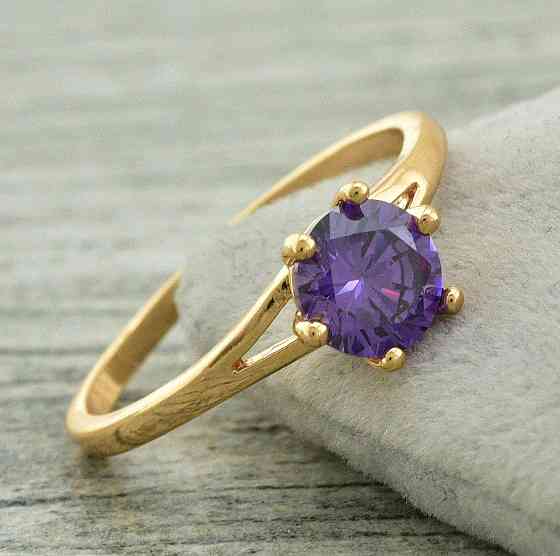 Кольцо фиолетовые фианиты Xuping позолота 18К, 19 размер (ширина 6мм, вес 1.4г) Киев