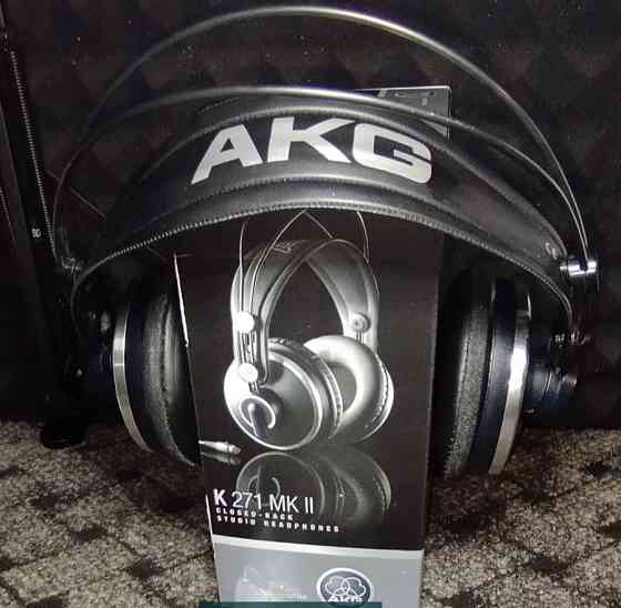 Наушники : свої навушники AKG K271 mkII. Харьков
