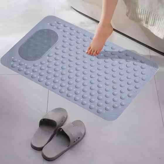 Коврик атискользящий для ванной комнаты и душа,массажный для ног силиконовый с присосками, серый 36.5х69 см Каменец-Подольский