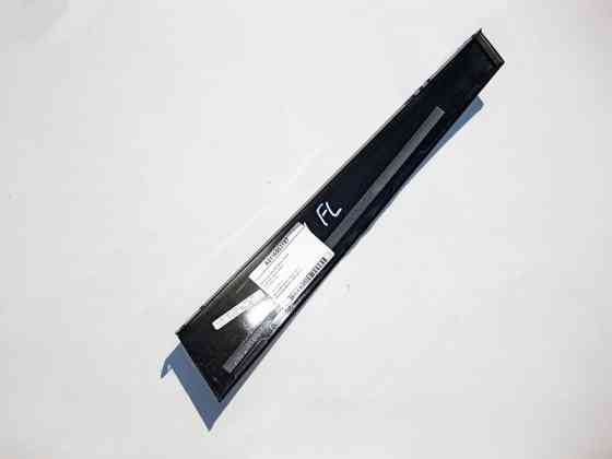 Mercedes-Benz  A2116903187 Вертикальна накладка скла передніх лівих дверей E-Class W211 Одесса