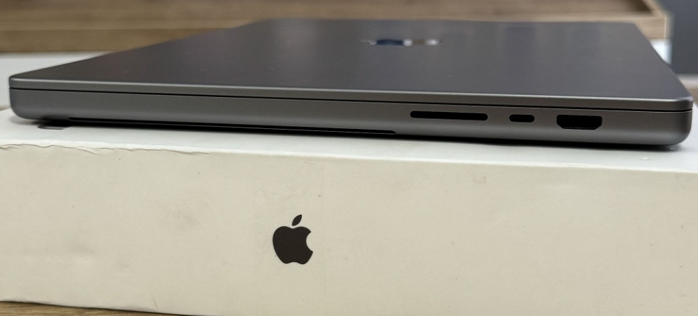 Ідеальний 16ʼ MacBook Pro M1MAX/64GB/1TB | Рідна батарея 100% Киев - изображение 5