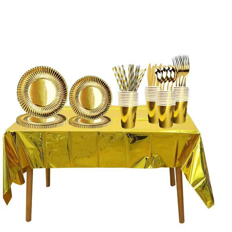 Скатерть из фольги праздничная 270 на 100 см золотистый Киев - изображение 3