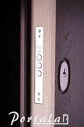 Двери уличные, МДФ-покраска по RAL,серия Премиум, модель Лозана, гнутый профиль, коробка 150 мм, полотно 105мм Киев