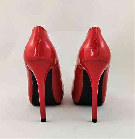 Жіночі Червоні Туфлі на Каблуку Шпильке Лакові Модельні (розміри: 36,38) - 16-2 Дніпро