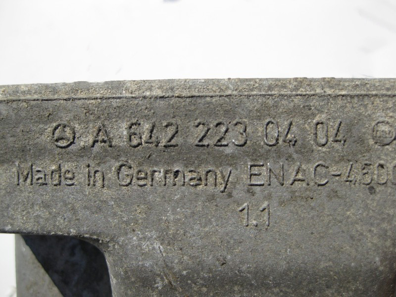 Mercedes-Benz  A6422230404 Кронштейн опори двигуна лівий OM642 V6 3.0 cdi S-Class W221 Одесса - изображение 5