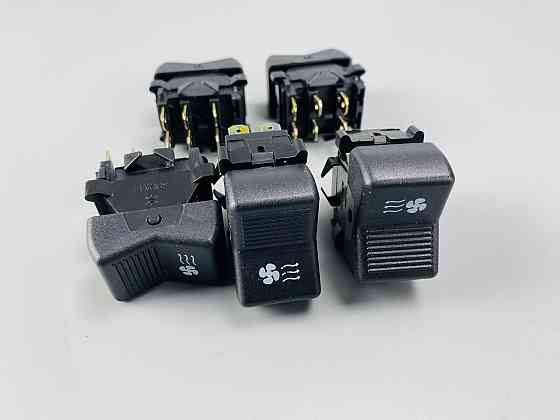 Перемикач (клавіша) вентилятора отопітеля МТЗ Мукачево