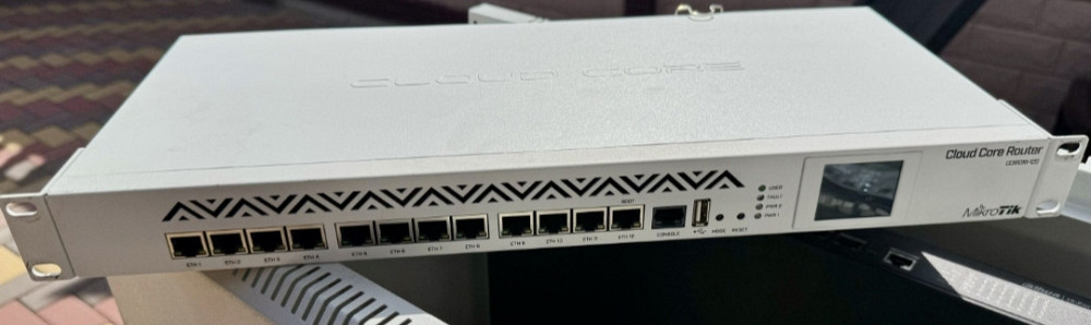 Маршрутизатор (Роутер) Mikrotik CCR1016-12G. Київ - фото 1