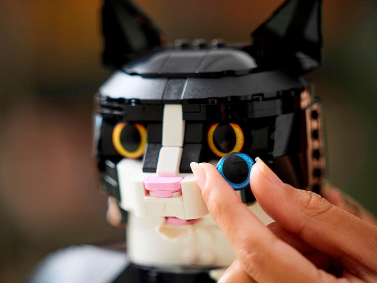 Конструктор Чорно-білий кіт, 1710 деталей сумісний із lego-лого Київ - фото 4