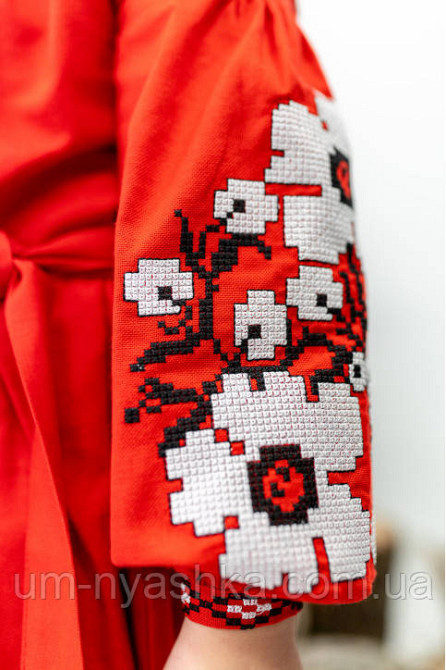 Детское вышитое платье натуральное полотно 