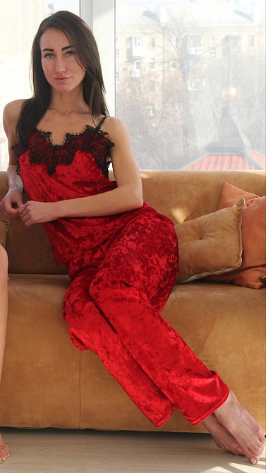 Жіноча піжама велюрова майка і штани Червоний S Харків - фото 1