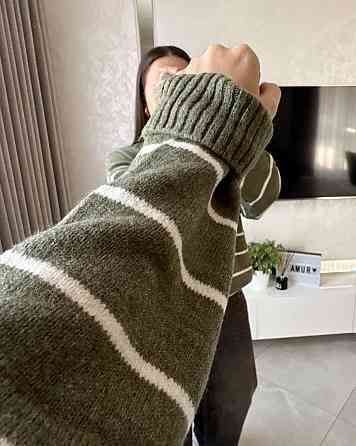 Жіночий затишний оверсайз светр в смужку машинна вʼязка Одеса