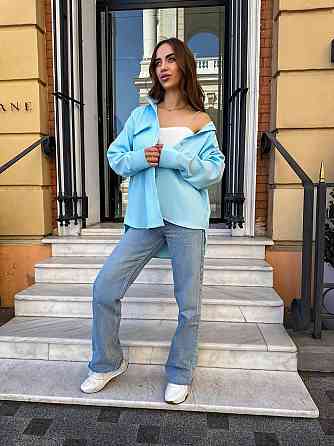 Женская базовая оверсайз рубашка из микровельвета Голубой Одесса