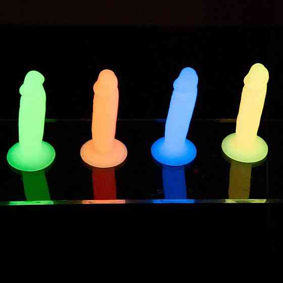 Набор фаллоимитаторов ADDICTION Silly Willy Glow in the Dark, 4 цвета, 12 шт, светятся в темноте Sex Aura Киев