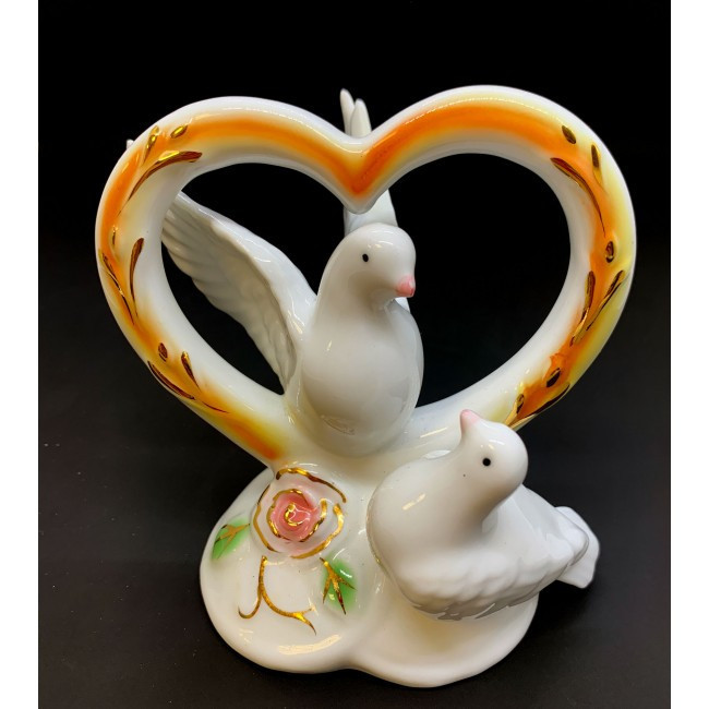 Статуэтка из фарфора Голуби с сердцем Киев - изображение 1