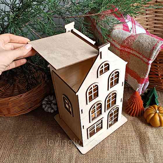 Будиночок з дерева 33 см в європейському стилі з LED підсвіткою. Ірпінь