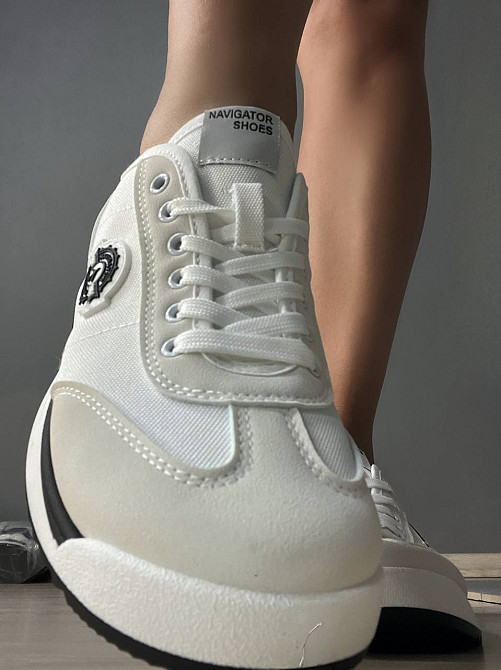 Кросівки жіночі Navigator 3241-2 з текстилю з емблемою білі, 39, 25 см Київ - фото 16