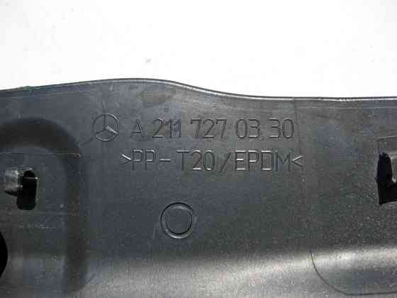 Mercedes-Benz  A2117270330 Ущільнювальна гумка передніх дверей до лівого крила E-Class W211 Одеса