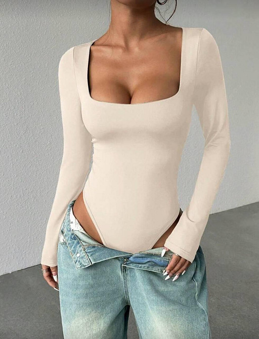 Женский базовый боди с квадратным вырезом микродайвинг Молочный, 48/52 Одесса - изображение 1