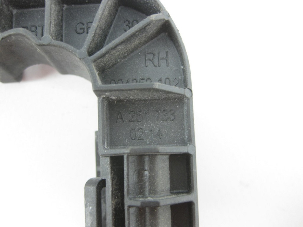 Mercedes-Benz  A2517330214 Утримувач - кронштейн рами ручки на замку задніх правих дверей R-Class W251 Одесса - изображение 8