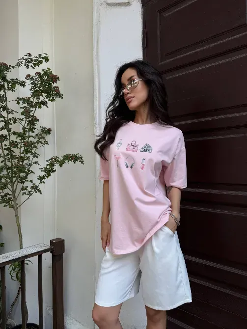 Базова оверсайз футболка з трендовими принтами Одеса - фото 9