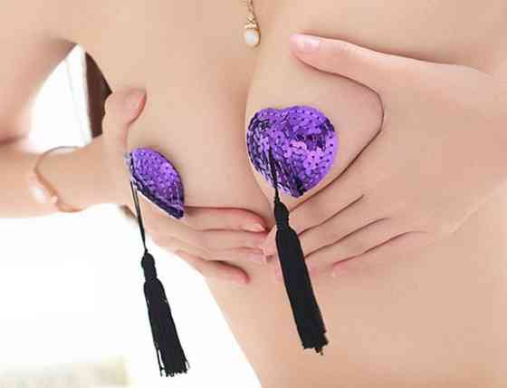 Наклейки на груди з паєтками фіолетові - розмір сердечка 5*4,5 см Київ