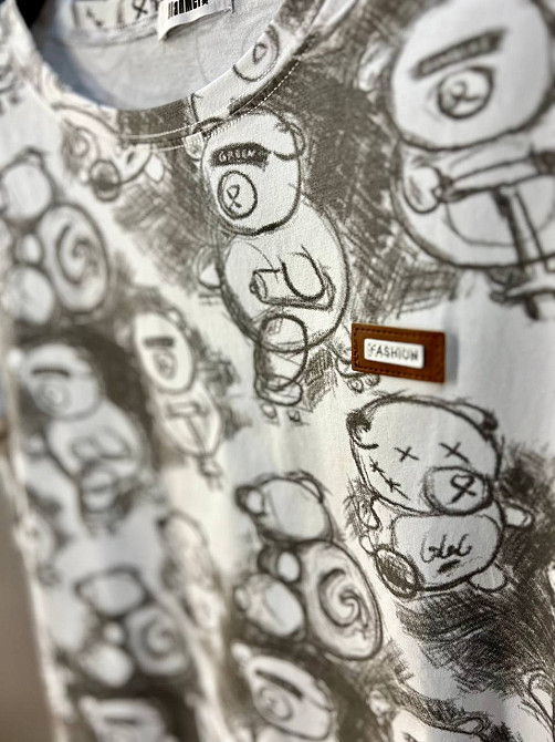 Футболка женская JIANMEI 076 рисунок мишки свободного кроя one size белая, белый, one size Киев - изображение 15