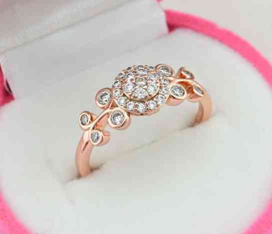 Кольцо Xuping 14652, 18 размер (ширина 7мм), белые фианиты, позолота РО Киев