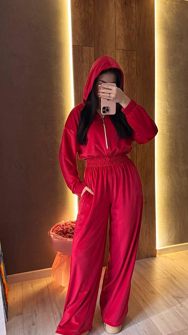 Жіночий стильний повсякденний комбінезон велюр плюш Червоний, 44/46 Одеса - фото 9