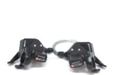 Мікрошифт перемикання швидкостей велосипеда (L-3, R-8 швидкостей, напівавтомат)  KL Мукачево - фото 1