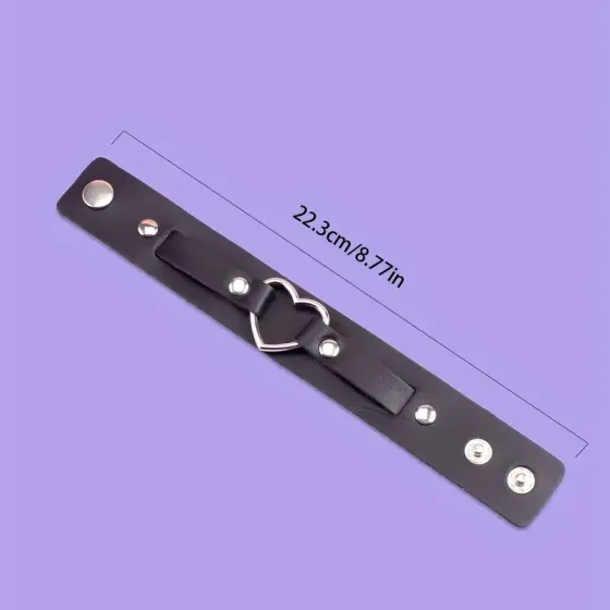 Широкий браслет из PU-кожи с металлическим сердцем – черный готический стиль Киев