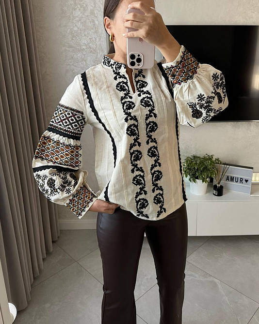 Жіноча сучасна вишиванка з вишитими рукавами бавовна 46 Одеса - фото 1