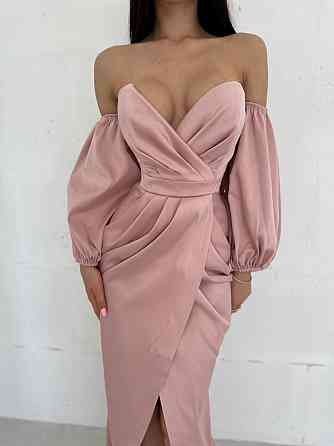 Женское роскошное вечернее платье со шлейфом и съемными рукавами из королевского атласа Пудровый, M Одесса