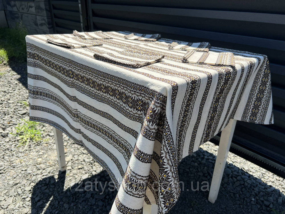 Вишита кавова скатертина на льону Київ - фото 3