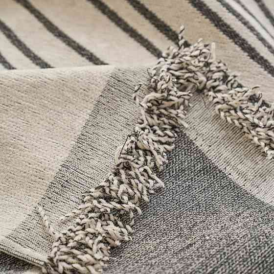 Плед покрывало на диван или кровать,чехол накидка 180х230 см для мягкой мебели, бежевий в серую полосу Каменец-Подольский