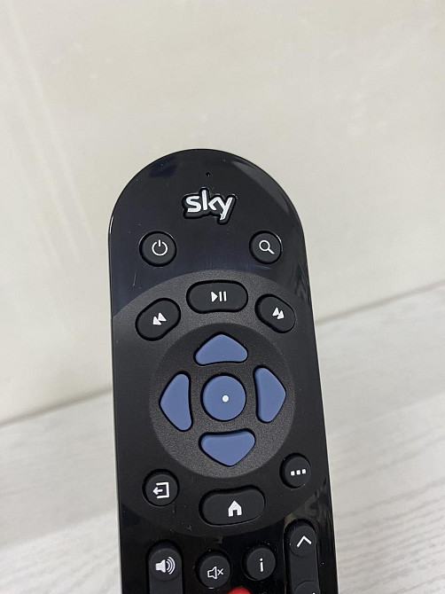 Б/В Голосовий пульт дистанційного керування Sky Q SKY135, оригінальний ІЧ-пульт для Sky Q 1TB/2TB та Sky Q Mini, голосовий пошук Київ - фото 3