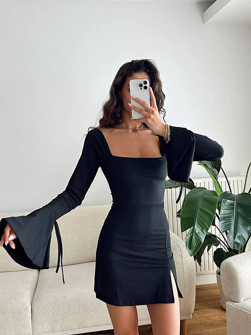 Жіноче обтисле базове плаття з квадратним вирізом мікродайвінг Чорний, 46/48 Одеса - фото 1