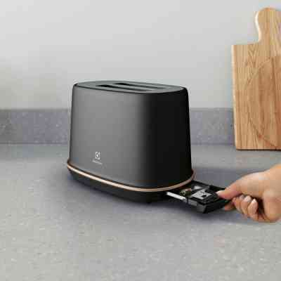 Тостер Electrolux E7T1-6BP Вінниця