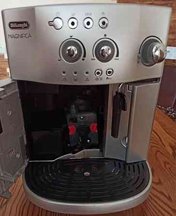 Кавомашина: Delonghi Magnifica 4300. Харків