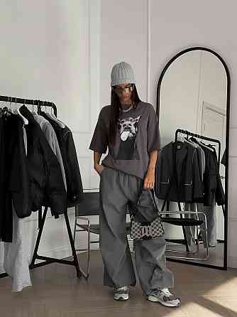 Жіноча трендова оверсайз футболка з доберманом турецький кулір Одеса