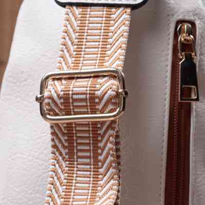 Сумка Vintage Жіноча через плече з отвором для навушників із екошкіри Біла (22785) Вінниця